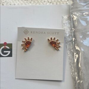 NWT Kendra Scott Gold and Amber Sunburst Earrings (samantha)